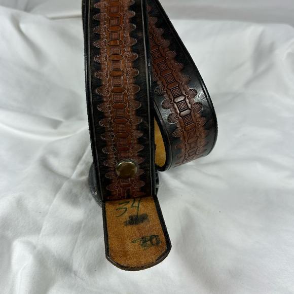 Vintage Bergamot Brass Works 1983 SALOON cowboys belt buckle and brown belt 34 - Picture 5 of 14